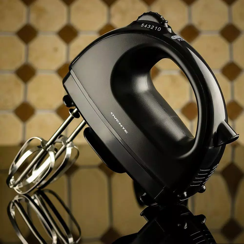 Coupon π₯° Ovente 5-Speed Hand Mixer Stainless Steel Chrome Beaters And Free Snap-On Case, 150W, Black 𧨠- Image 5