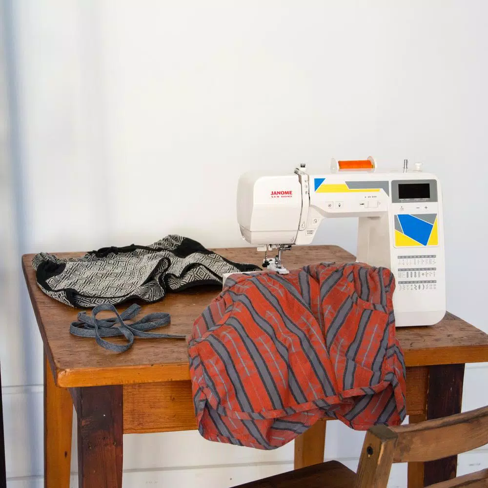 Buy 𧨠Janome MOD-30 Computerized Sewing Machine With 30-Stitches ⨠- Image 5